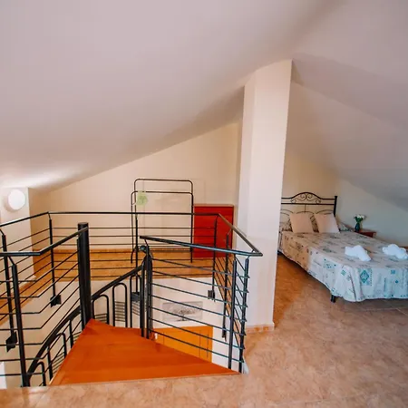 Апартаменты Atico Duplex Con Piscina Marcolina